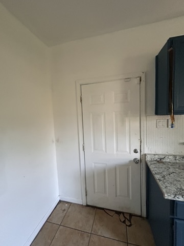 6211 Reichman Ave: photo 34
