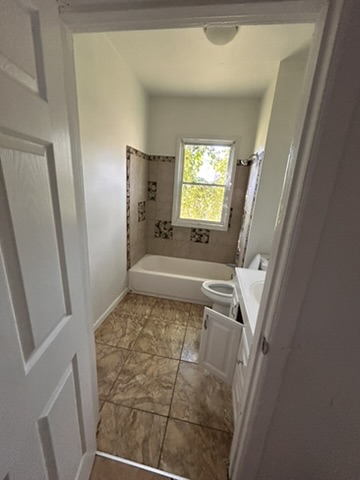 6211 Reichman Ave: photo 15