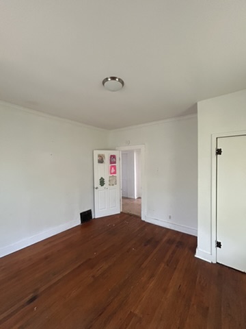 6211 Reichman Ave: photo 28