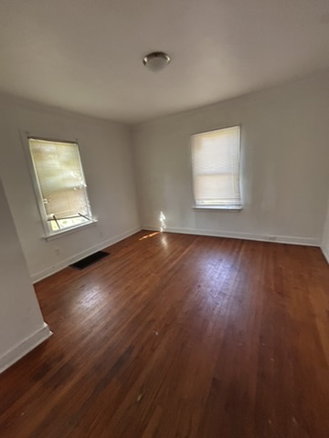 6211 Reichman Ave: photo 10