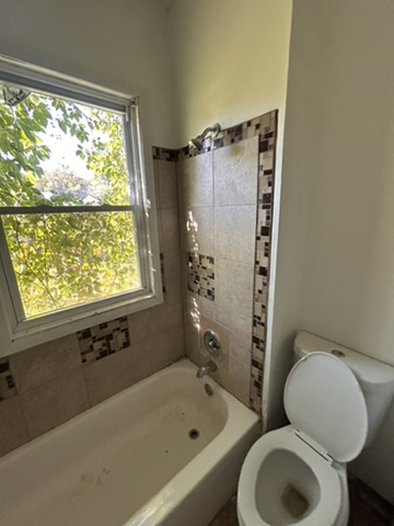 6211 Reichman Ave: photo 29