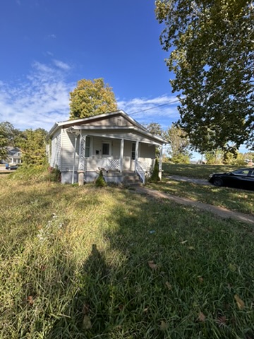 6211 Reichman Ave: main photo