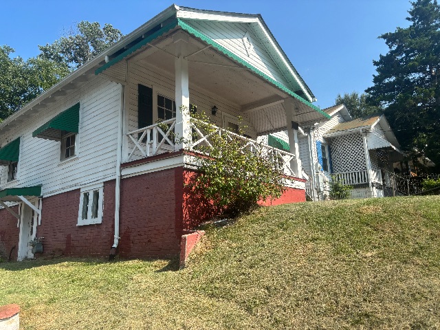 1240 Myrtle Ave: main photo