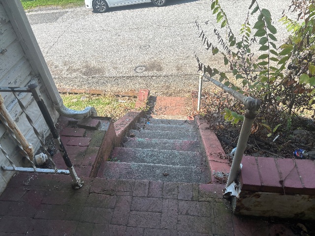 1240 Myrtle Ave: photo 5