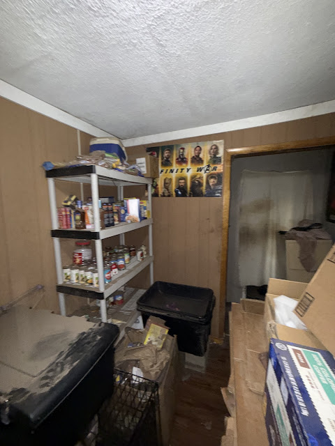 1206 Markham St: photo 20