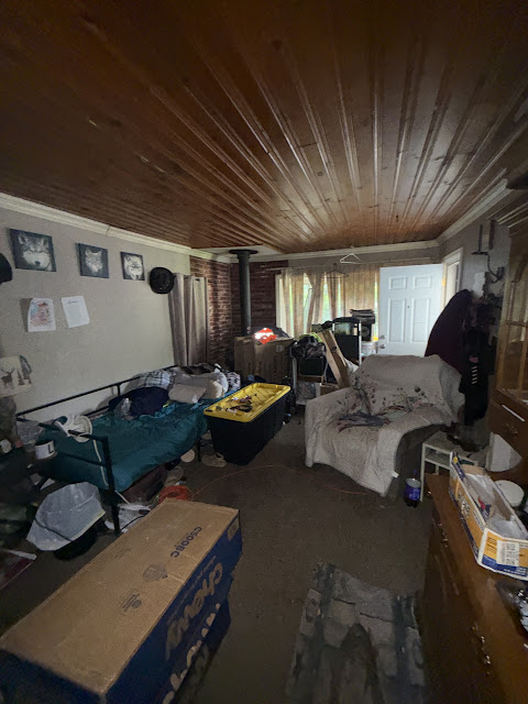1206 Markham St: photo 9