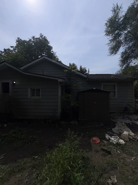 1206 Markham St: photo 50