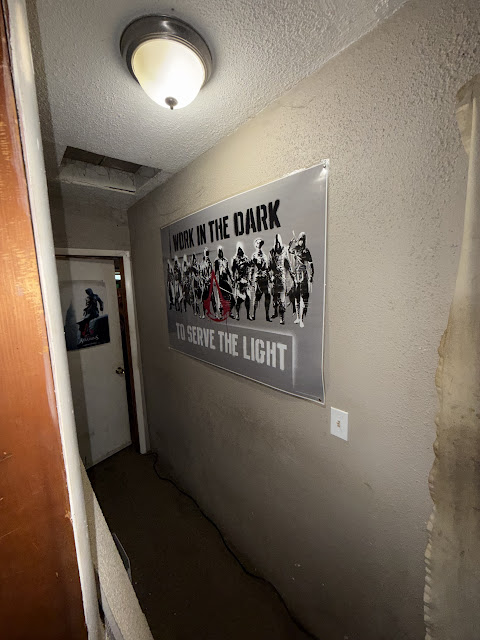 1206 Markham St: photo 35
