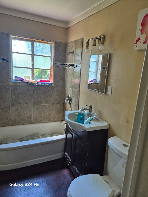 18465 Caldwell St: photo 13