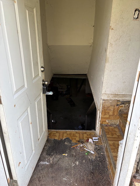 18465 Caldwell St: photo 23