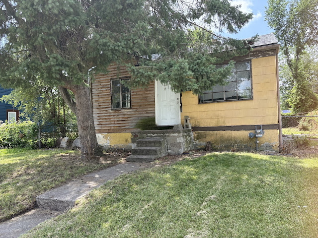 18465 Caldwell St: main photo