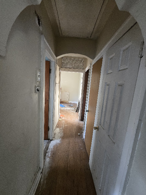 4521 Oakwood Ave: photo 9
