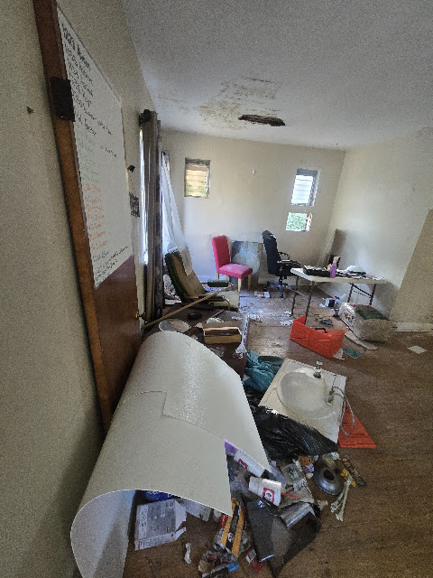 4521 Oakwood Ave: photo 7
