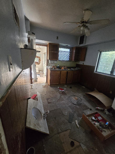 4521 Oakwood Ave: photo 13