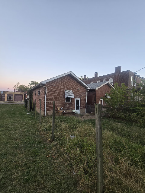 4323 Obear Ave: photo 3