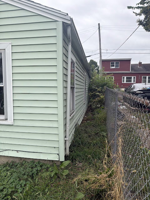 2049 N Gale Ave: photo 3