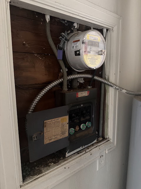 2049 N Gale Ave: photo 12