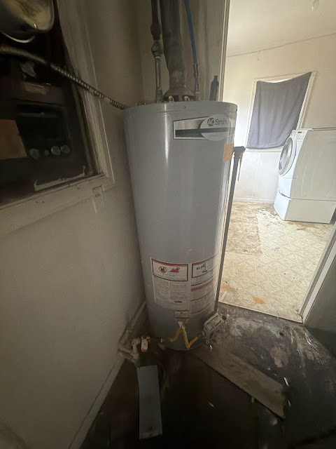 2049 N Gale Ave: photo 13