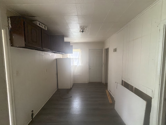 2049 N Gale Ave: photo 6