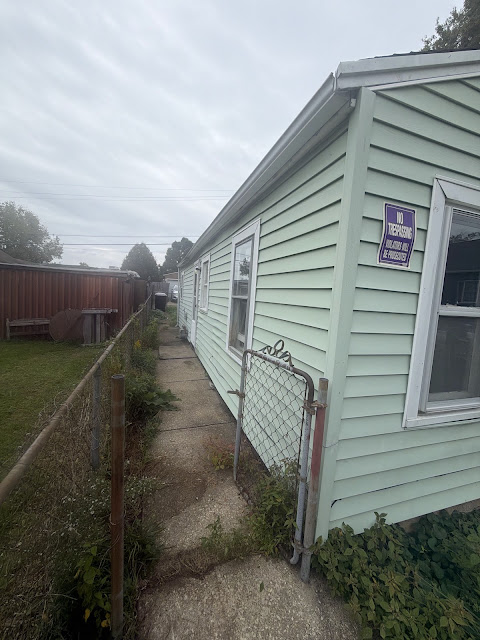 2049 N Gale Ave: photo 4