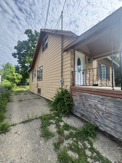 205 E Jackson Ave: main photo