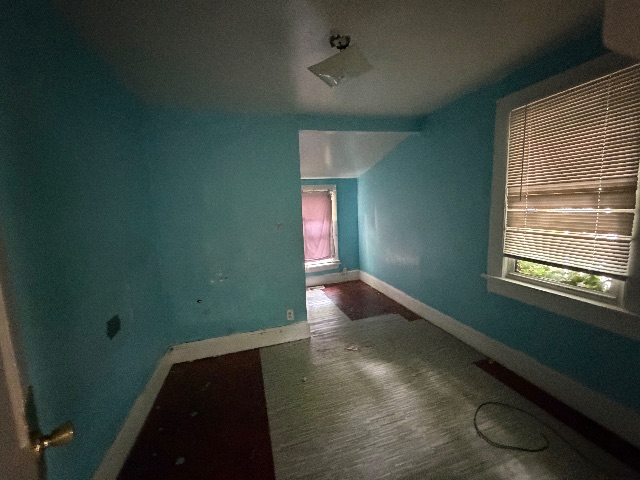 710 Hamilton Ave: photo 8