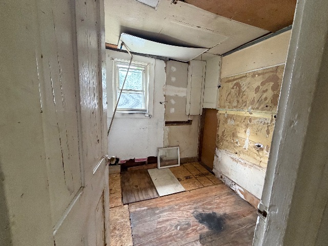 710 Hamilton Ave: photo 17