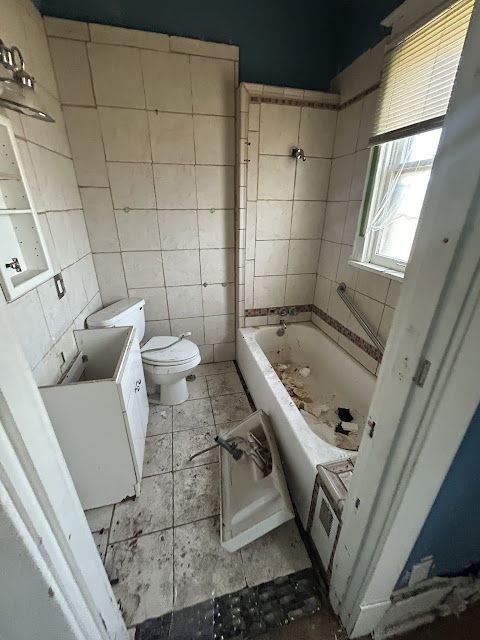 4424 Marcus Ave: photo 15