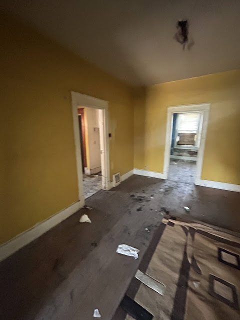 4424 Marcus Ave: photo 18
