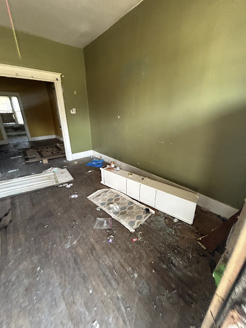 4424 Marcus Ave: photo 7