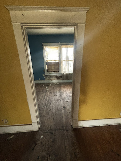 4424 Marcus Ave: photo 11