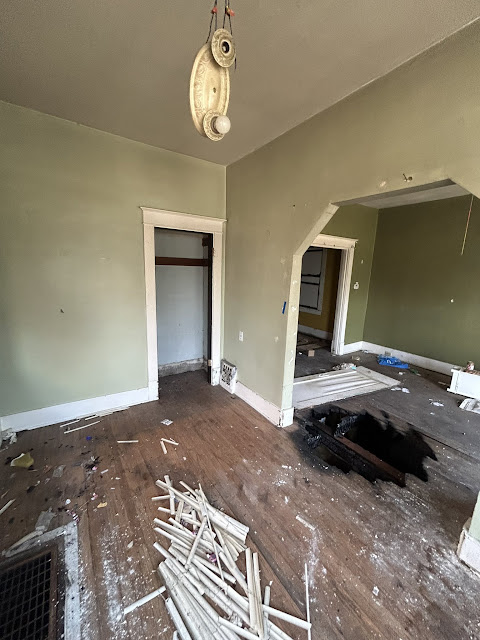 4424 Marcus Ave: photo 6