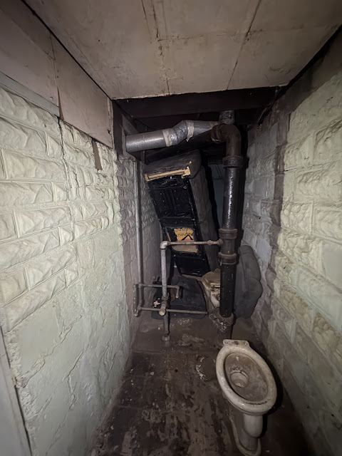 1174 W King St: photo 23