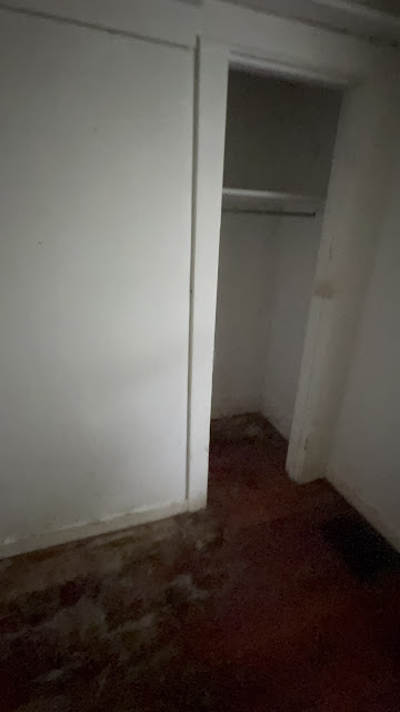 1174 W King St: photo 31