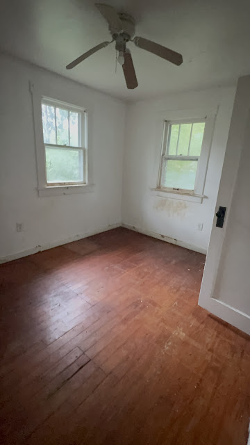 1174 W King St: photo 12