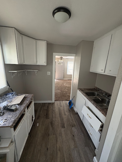 1546 E Division St: photo 13