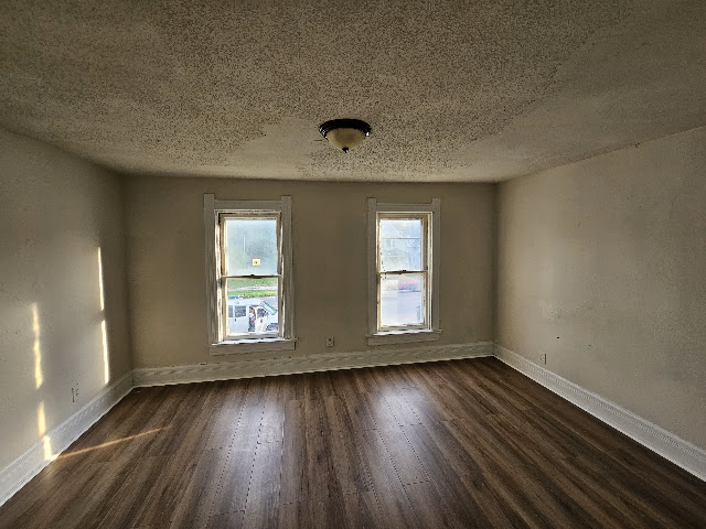 1428 South Ave: photo 11