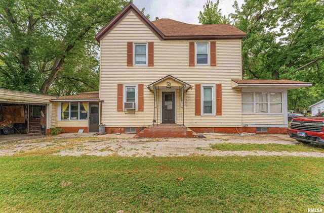 417 W Elm St: photo 3