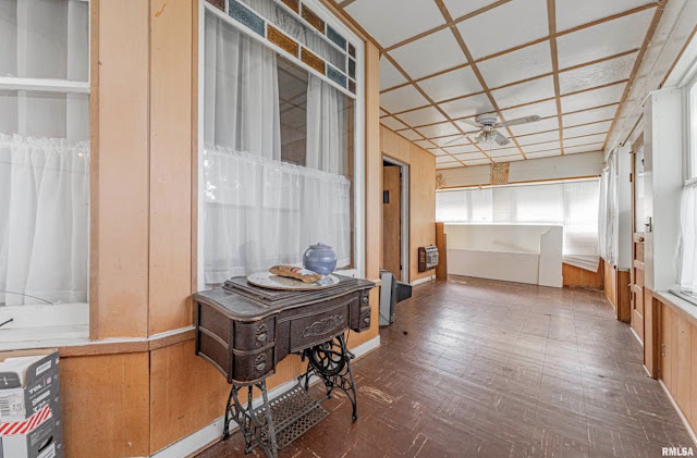 417 W Elm St: photo 6