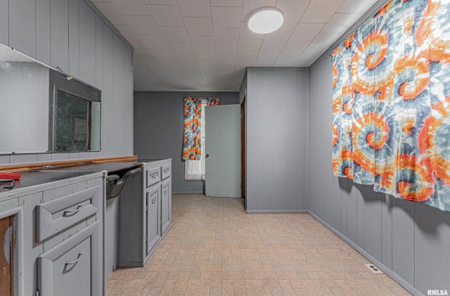 417 W Elm St: photo 13