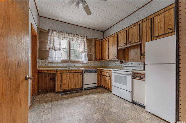 417 W Elm St: photo 7