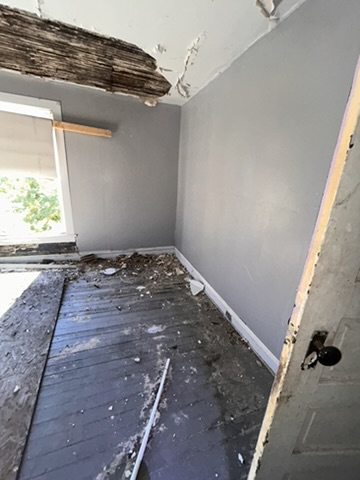 4718 Labadie Ave: photo 10