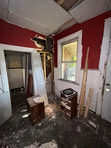 4718 Labadie Ave: photo 35