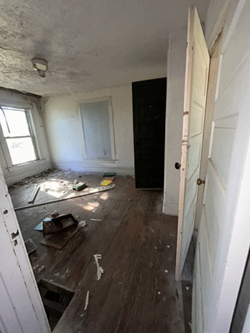 4718 Labadie Ave: photo 16