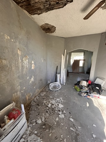 4718 Labadie Ave: photo 30