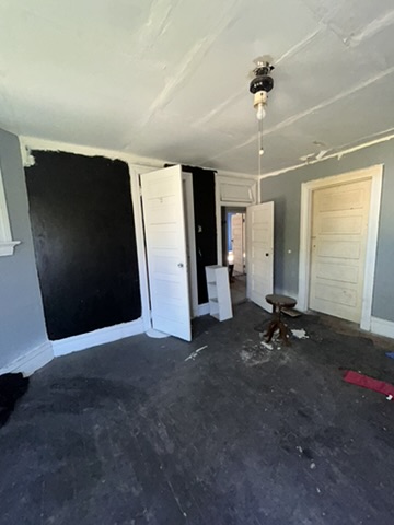4718 Labadie Ave: photo 13