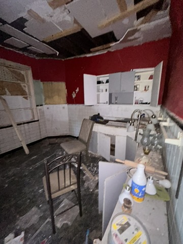 4718 Labadie Ave: photo 6