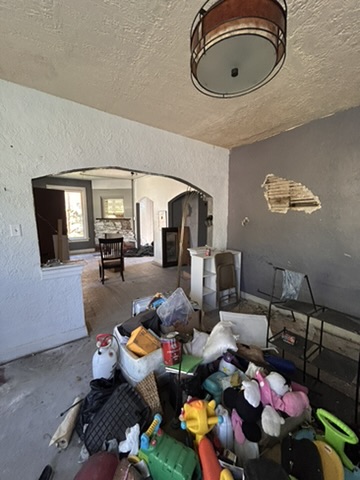 4718 Labadie Ave: photo 32
