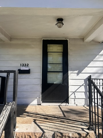 1332 Woodruff Ave: photo 2