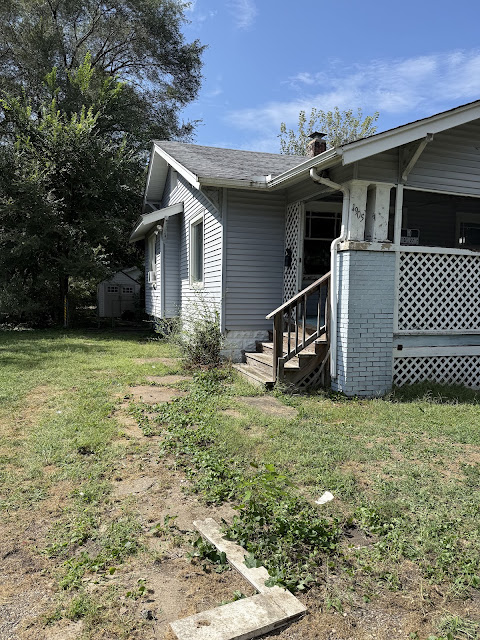 1905 N College St: photo 2